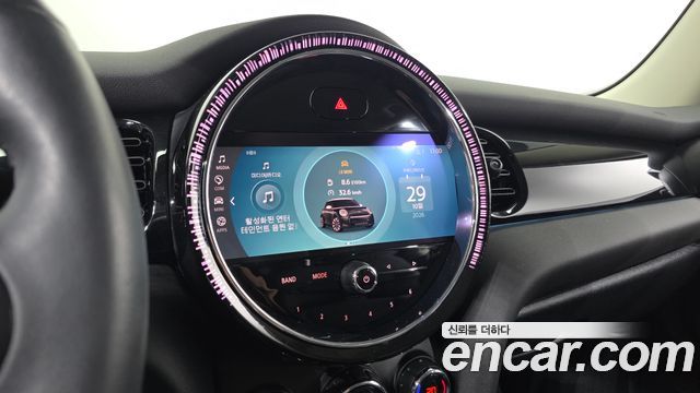 Mini Cooper 2024 — photo 30