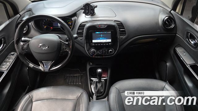 Renault Korea QM3 2015 — photo 10