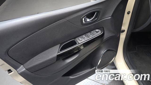 Renault Korea QM3 2015 — photo 14