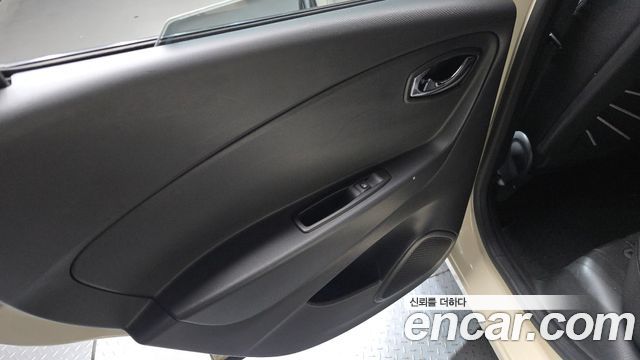 Renault Korea QM3 2015 — photo 15