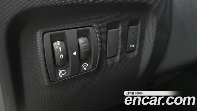 Renault Korea QM3 2015 — photo 28