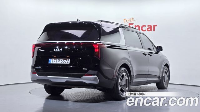 Kia Canival 2024 — photo 2