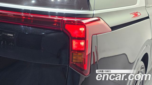 Kia Canival 2024 — photo 9