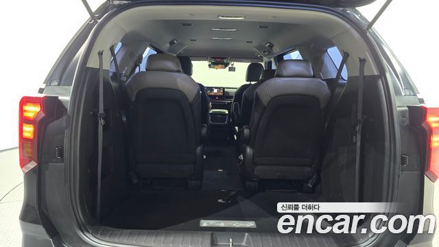 Kia Canival 2024 — photo 30