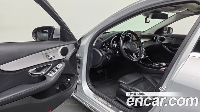 Mercedes-Benz C-Class 2016 — photo 13