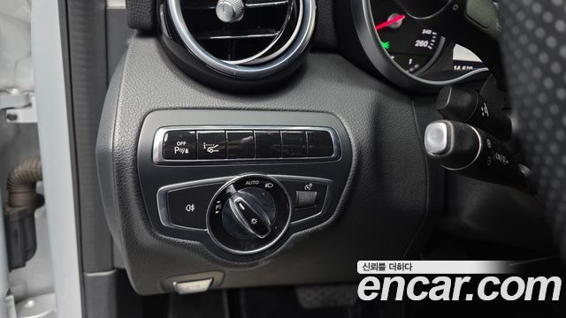 Mercedes-Benz C-Class 2016 — photo 27