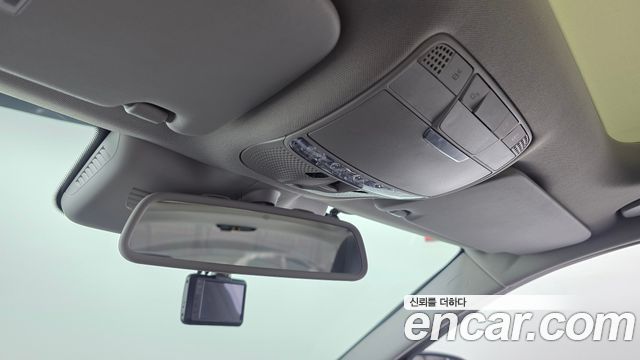 Mercedes-Benz C-Class 2016 — photo 28