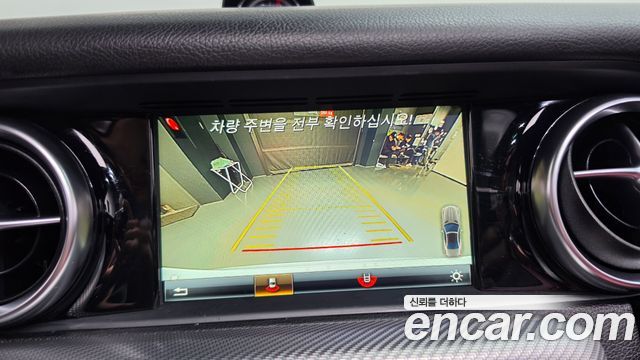 Mercedes-Benz SLC-Class 2018 — photo 13