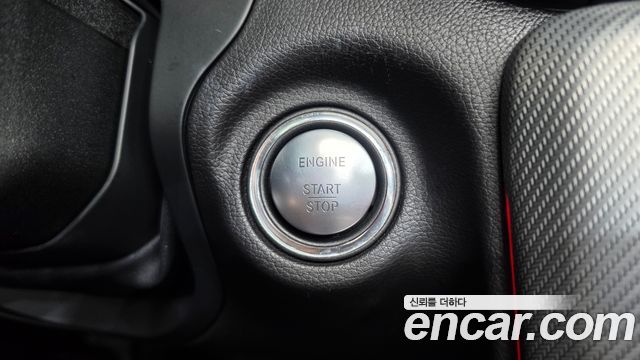 Mercedes-Benz SLC-Class 2018 — photo 15