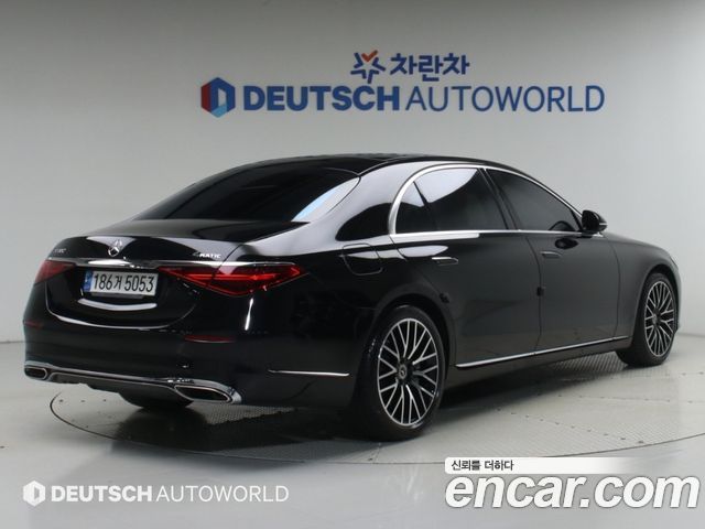Mercedes-Benz S-Class 2023 — photo 2