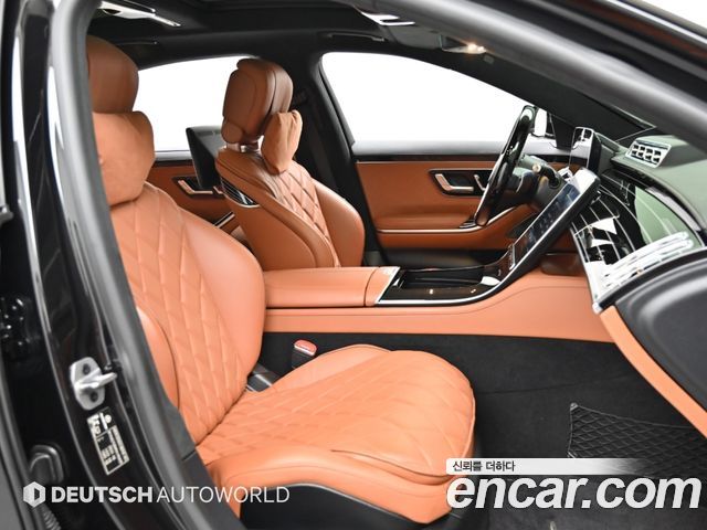 Mercedes-Benz S-Class 2023 — photo 10