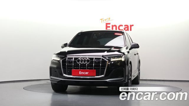 Audi Q7 2020 — photo 3