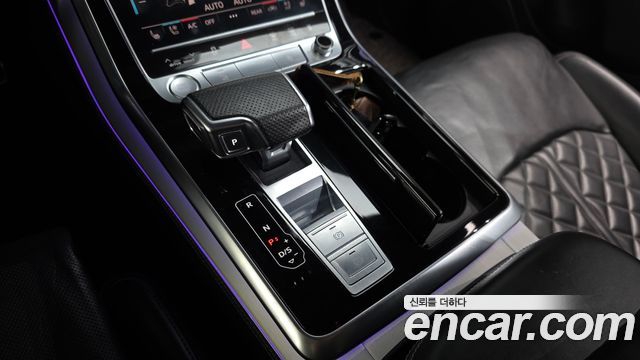 Audi Q7 2020 — photo 12