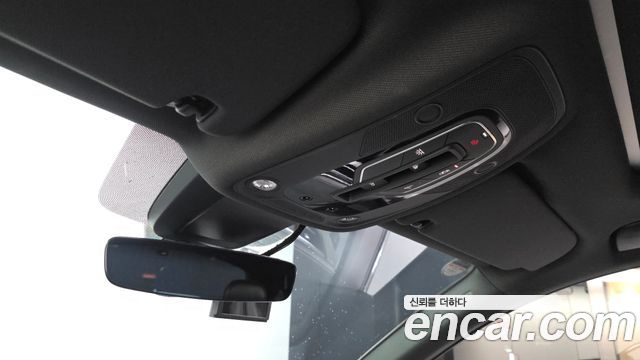 Audi Q7 2020 — photo 27