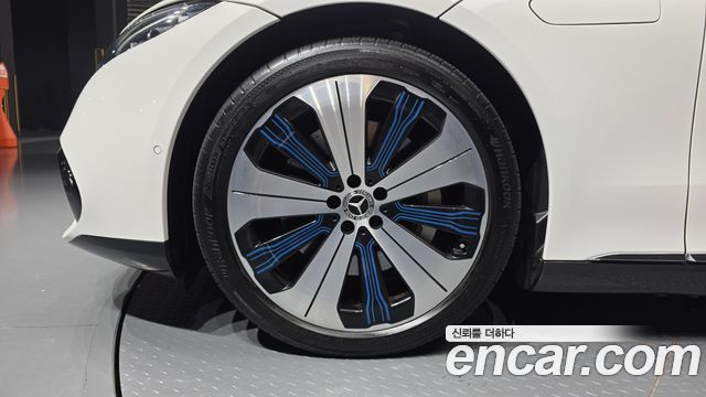 Mercedes-Benz EQS 2023 — photo 5