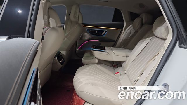 Mercedes-Benz EQS 2023 — photo 18
