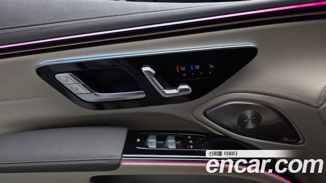 Mercedes-Benz EQS 2023 — photo 25
