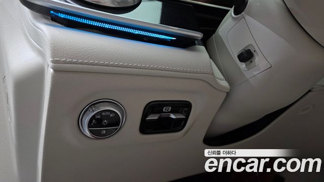 Mercedes-Benz EQS 2023 — photo 26