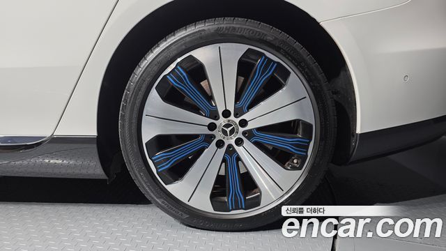Mercedes-Benz EQS 2023 — photo 7