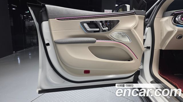 Mercedes-Benz EQS 2023 — photo 14