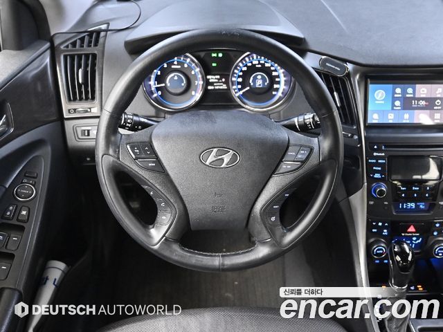 Hyundai Sonata 2013 — photo 12