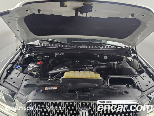 Lincoln Navigator 2021 — photo 6