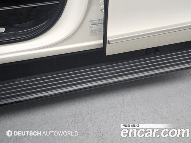 Lincoln Navigator 2021 — photo 16