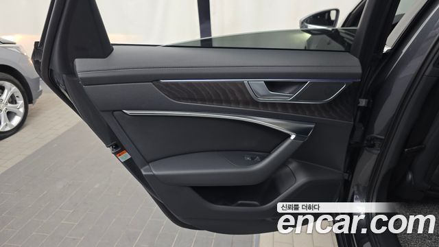 Audi A6 2023 — photo 15