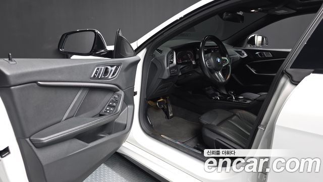 BMW 2-Series 2022 — photo 13