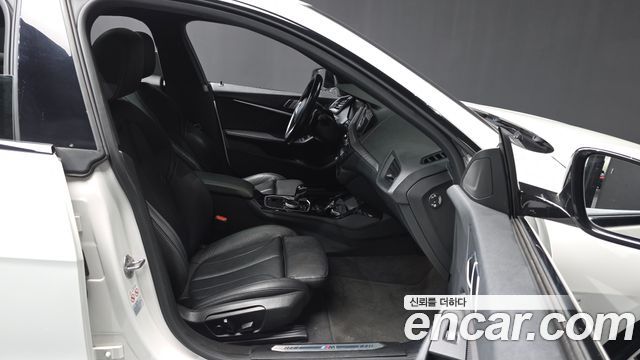 BMW 2-Series 2022 — photo 17