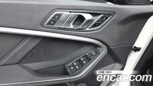 BMW 2-Series 2022 — photo 29