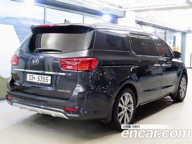 Kia Canival 2019 — photo 4