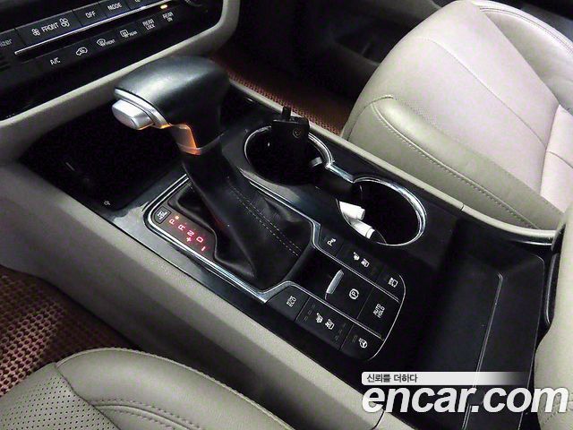 Kia Canival 2019 — photo 12