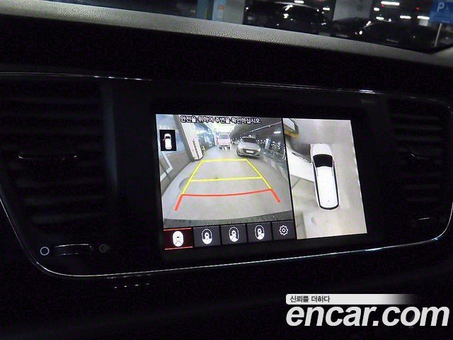 Kia Canival 2019 — photo 14