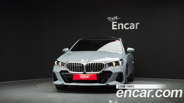 BMW 5-Series 2026 — photo 3