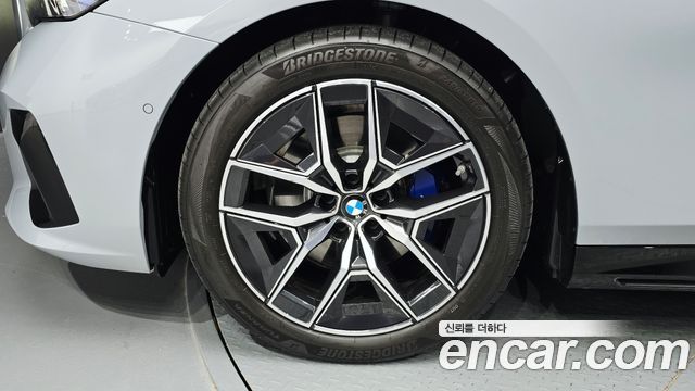 BMW 5-Series 2026 — photo 5