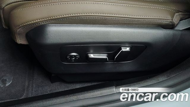 BMW 5-Series 2026 — photo 29