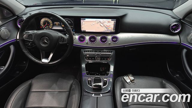 Mercedes-Benz E-Class 2017 — photo 7