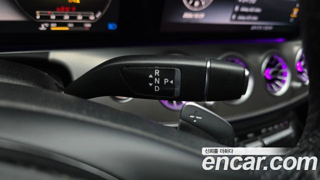 Mercedes-Benz E-Class 2017 — photo 9