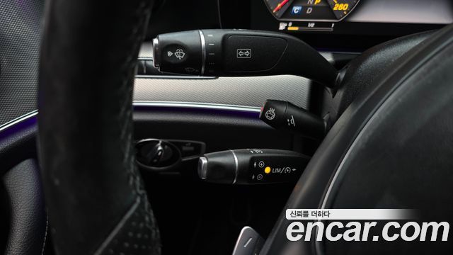 Mercedes-Benz E-Class 2017 — photo 17