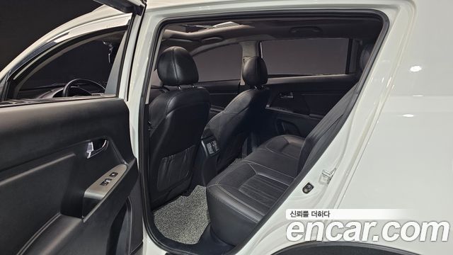 Kia Sportage 2015 — photo 16