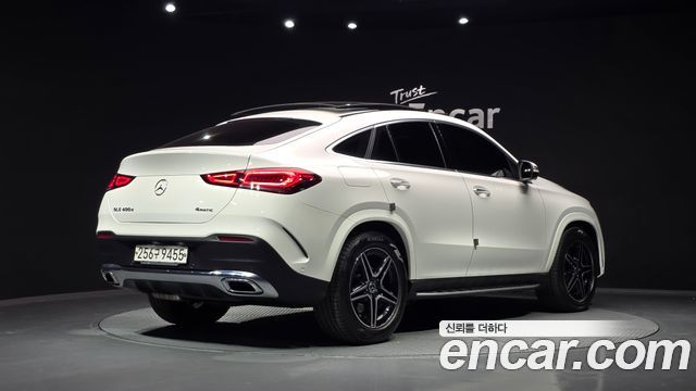 Mercedes-Benz GLE-Class 2020 — photo 2