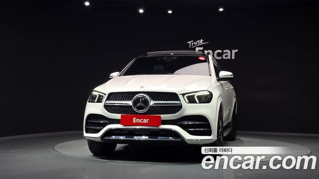 Mercedes-Benz GLE-Class 2020 — photo 3