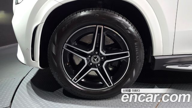 Mercedes-Benz GLE-Class 2020 — photo 5