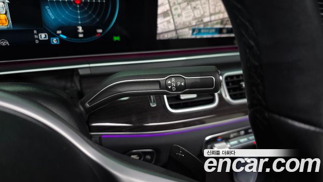 Mercedes-Benz GLE-Class 2020 — photo 12