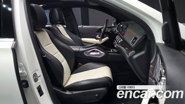 Mercedes-Benz GLE-Class 2020 — photo 18