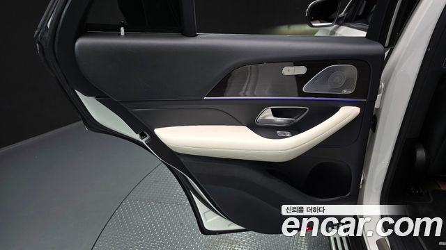 Mercedes-Benz GLE-Class 2020 — photo 15