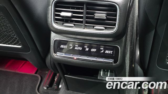 Mercedes-Benz GLE-Class 2020 — photo 28