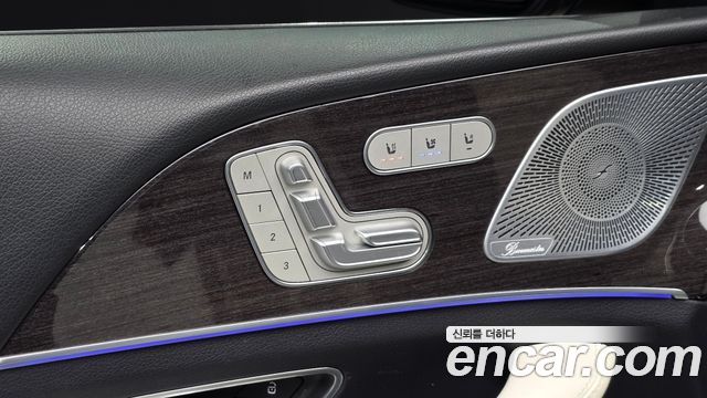 Mercedes-Benz GLE-Class 2020 — photo 30