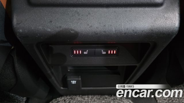 Land Rover Discovery Sport 2015 — photo 19